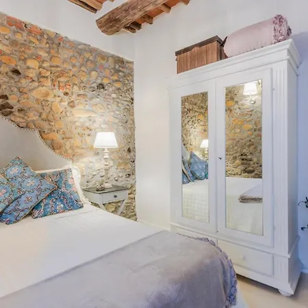 Holiday home Iole *