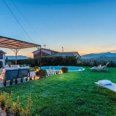 Iole Holiday home