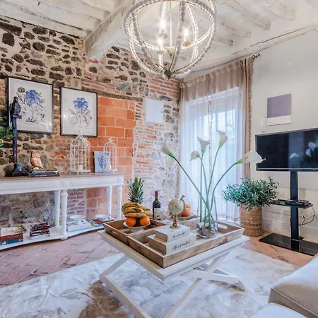 Iole Semesterbostad *