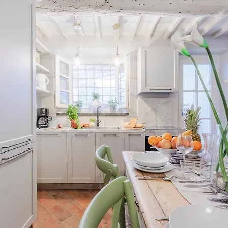 Iole Semesterbostad *