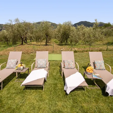 Semesterbostad Iole *